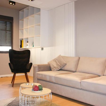 Roza'S Apartment Tirana Center Εξωτερικό φωτογραφία