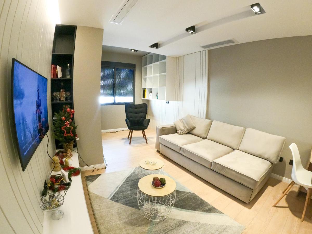 Roza'S Apartment Tirana Center Εξωτερικό φωτογραφία