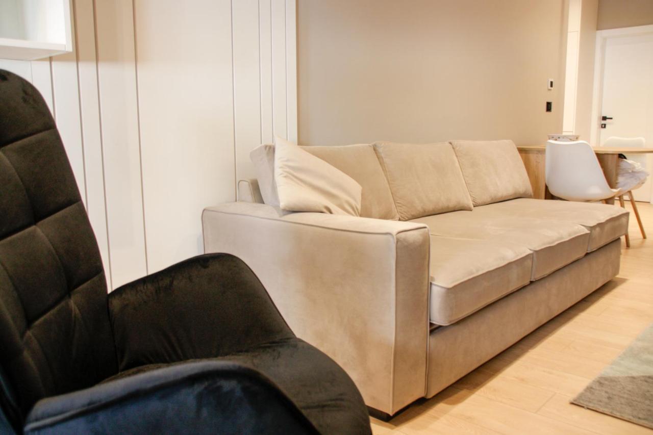 Roza'S Apartment Tirana Center Εξωτερικό φωτογραφία