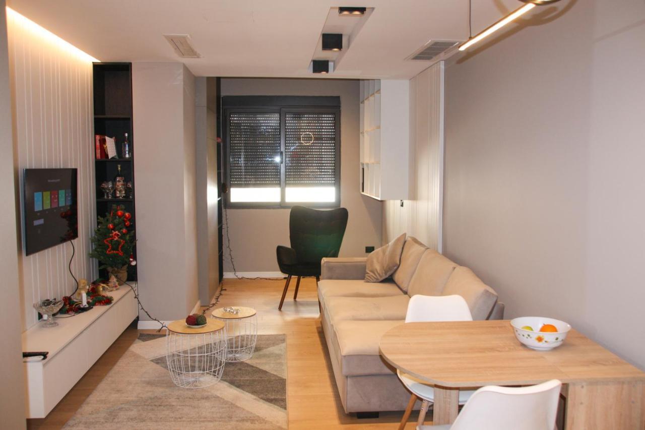 Roza'S Apartment Tirana Center Εξωτερικό φωτογραφία